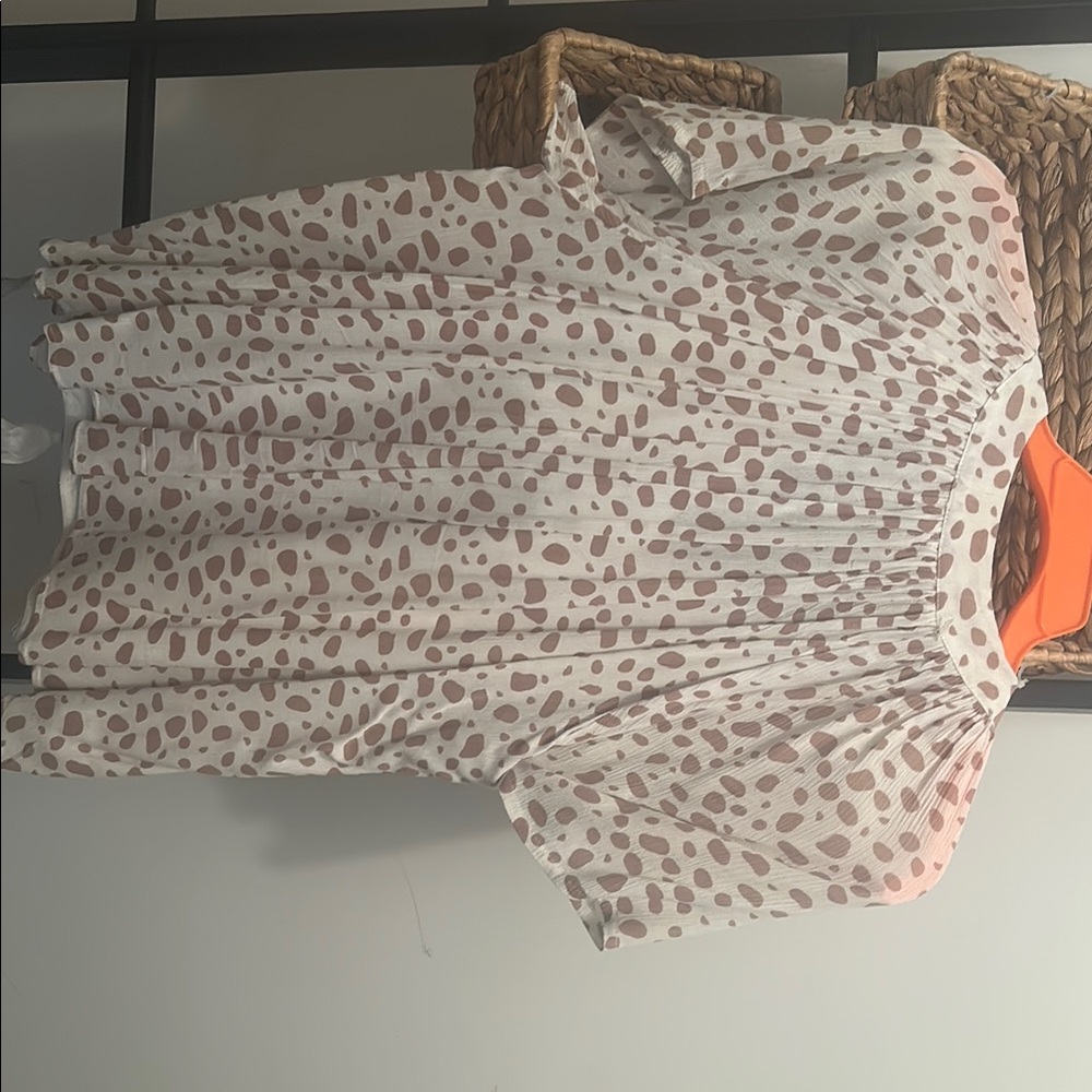 White and Pink Knee-Length Skater Skirt with Pleats